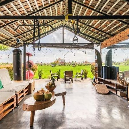 Big Brother Surf Inn Canggu Dış mekan fotoğraf