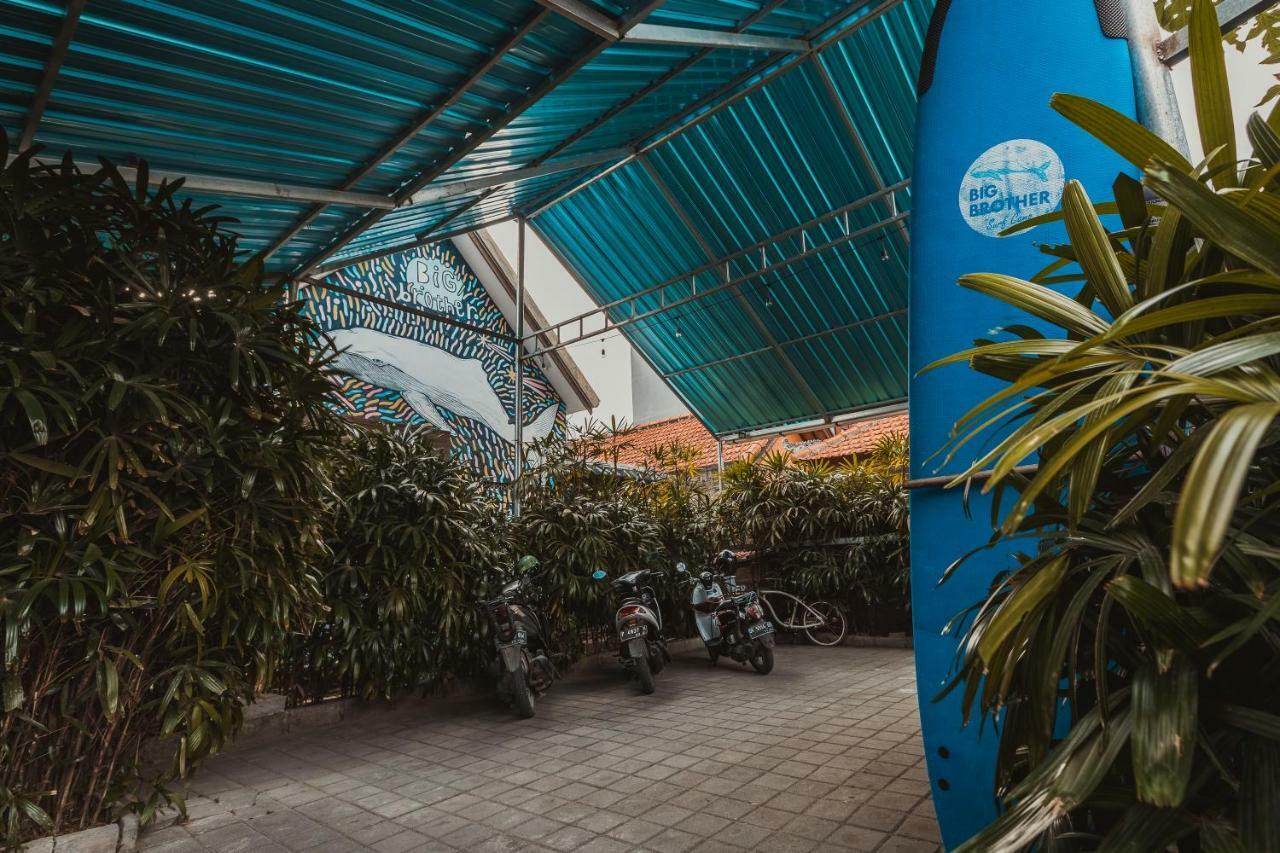 Big Brother Surf Inn Canggu Dış mekan fotoğraf